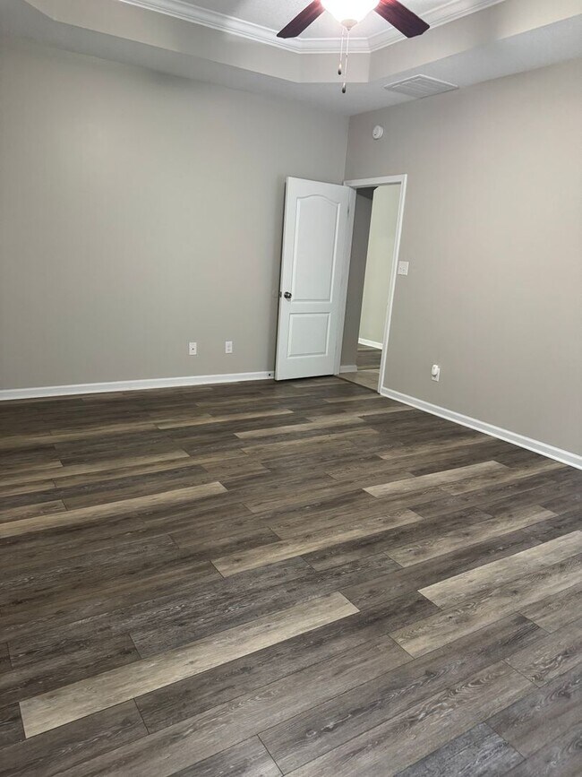 Building Photo - 157 Prelude Dr