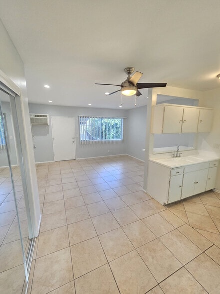 Building Photo - 4660 Kester Ave