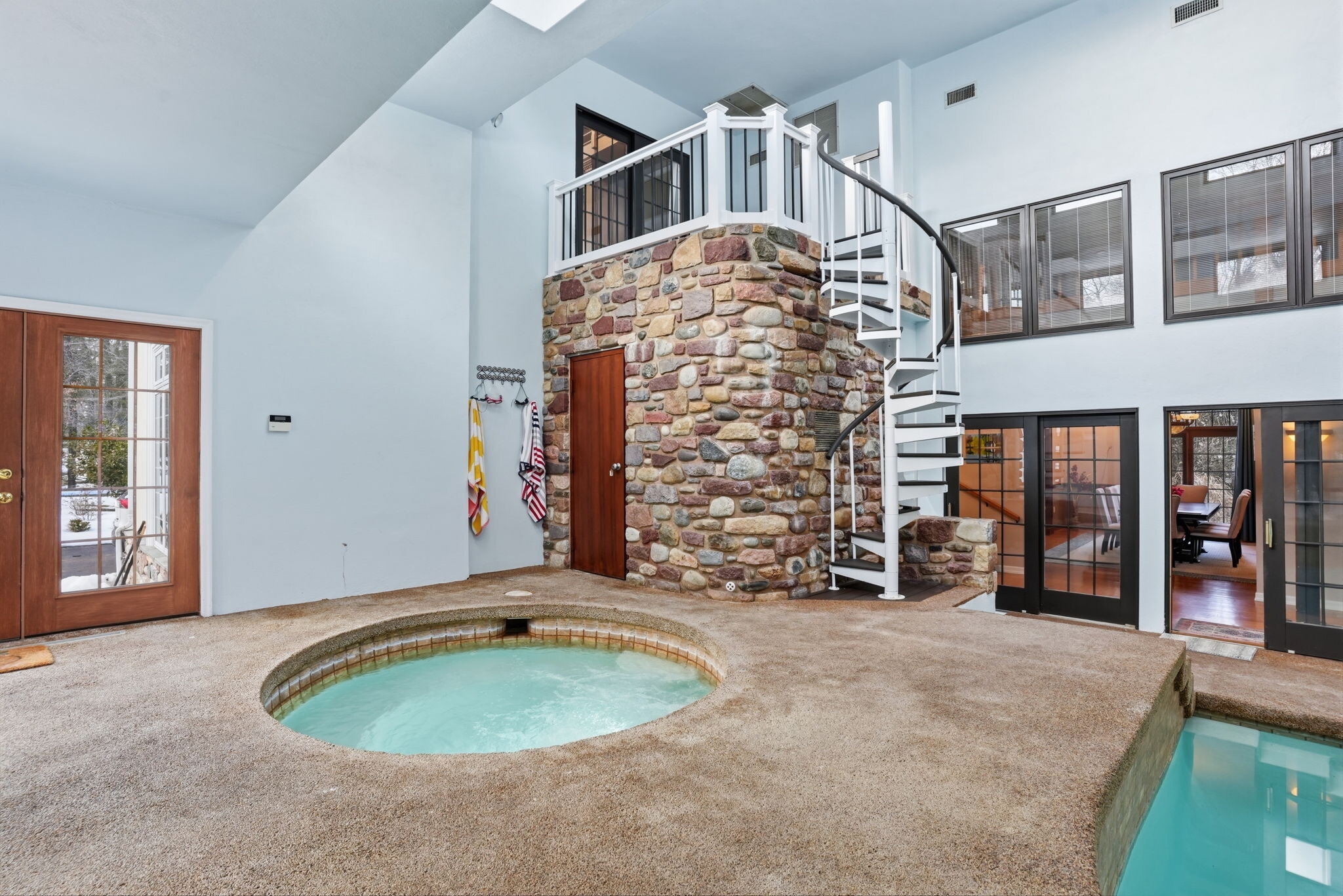 Building Photo - 244 Mathers Rd