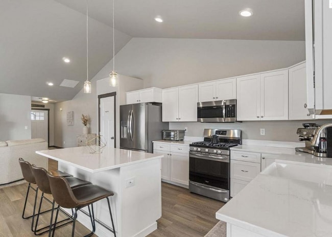 Building Photo - 3813 N Pradera Ct