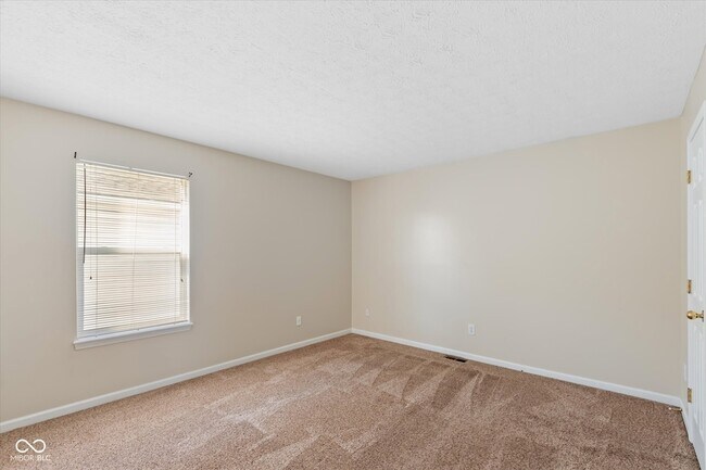 Building Photo - 2808 Dawnlake Dr