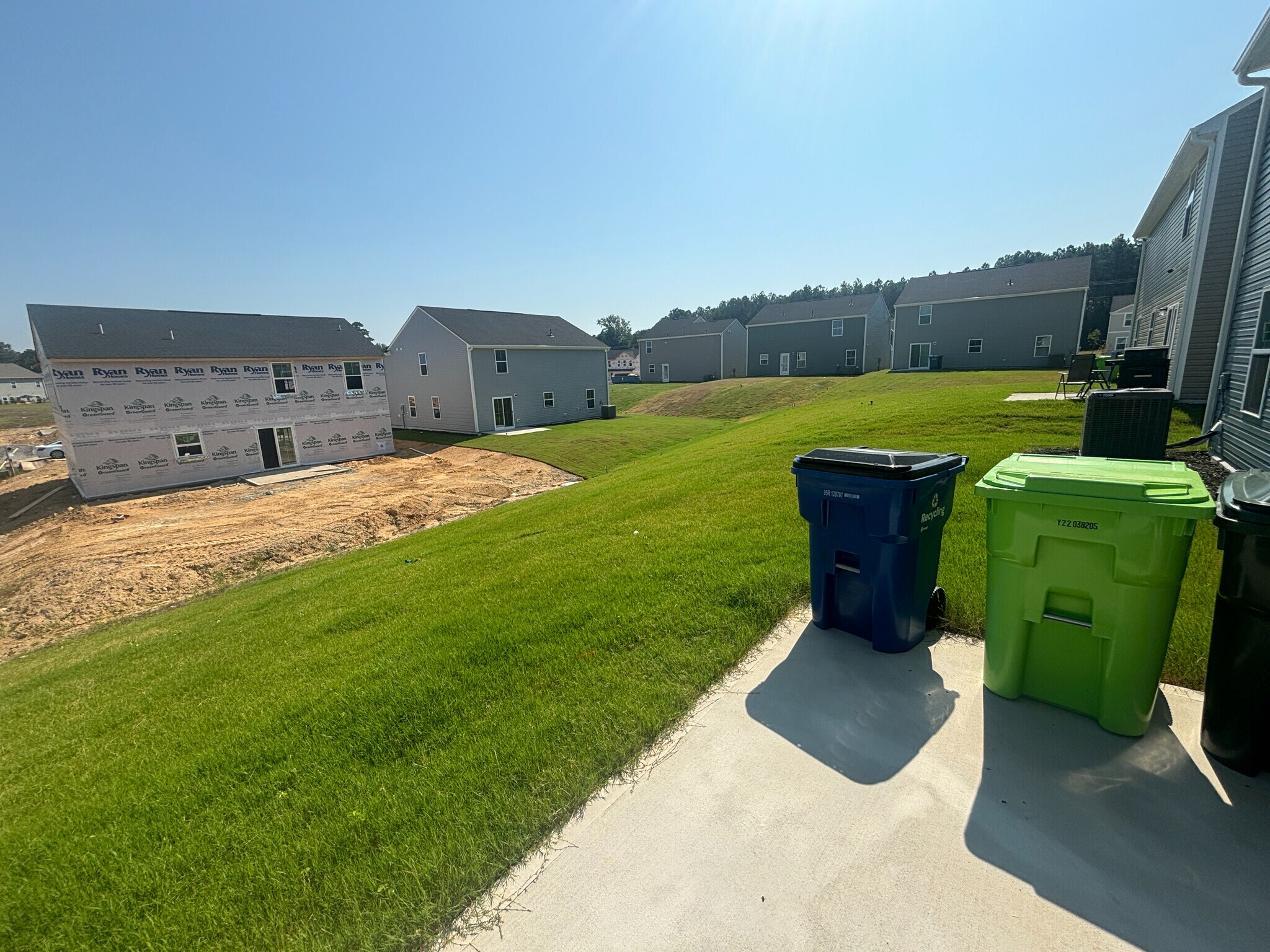 Building Photo - Room in House on Glacis Ct