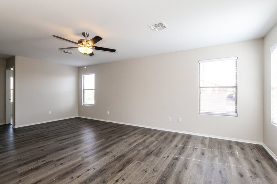 Building Photo - 17037 W Marshall Ln