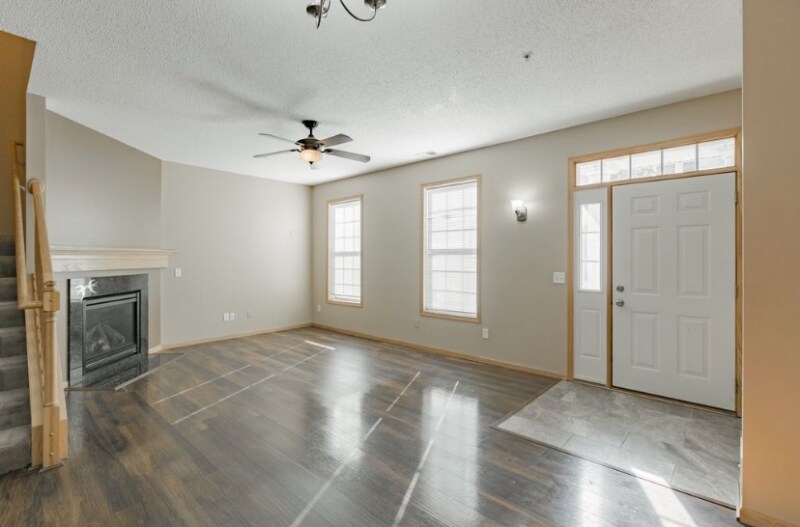 Building Photo - 1244 Chateau Ave