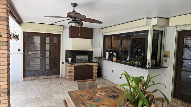 Building Photo - 15305 SW 74th Ct