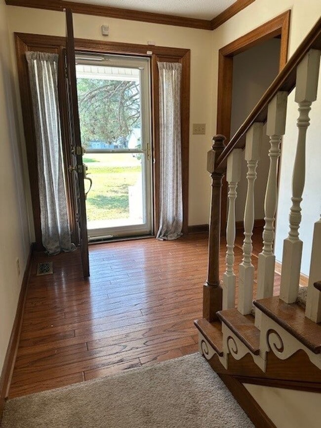 Building Photo - Spacious Home with Bonus Room, Pool & Solar Panels in Goldsboro!