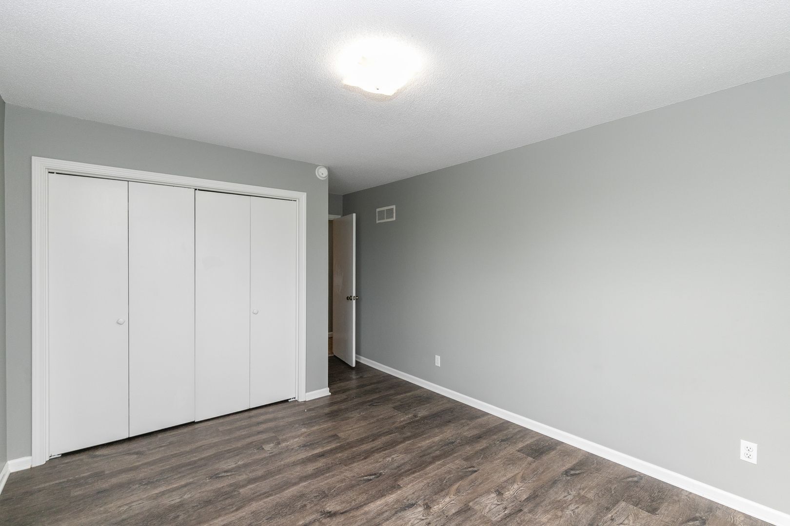 Building Photo - 15303 Cameron Rd