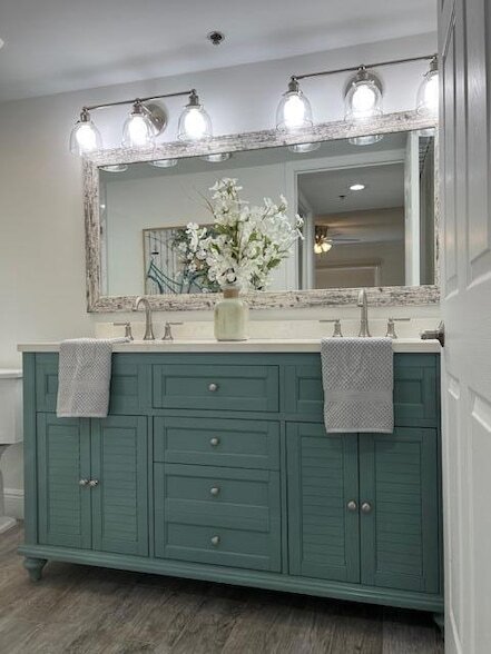 Building Photo - 275 Palm Ave