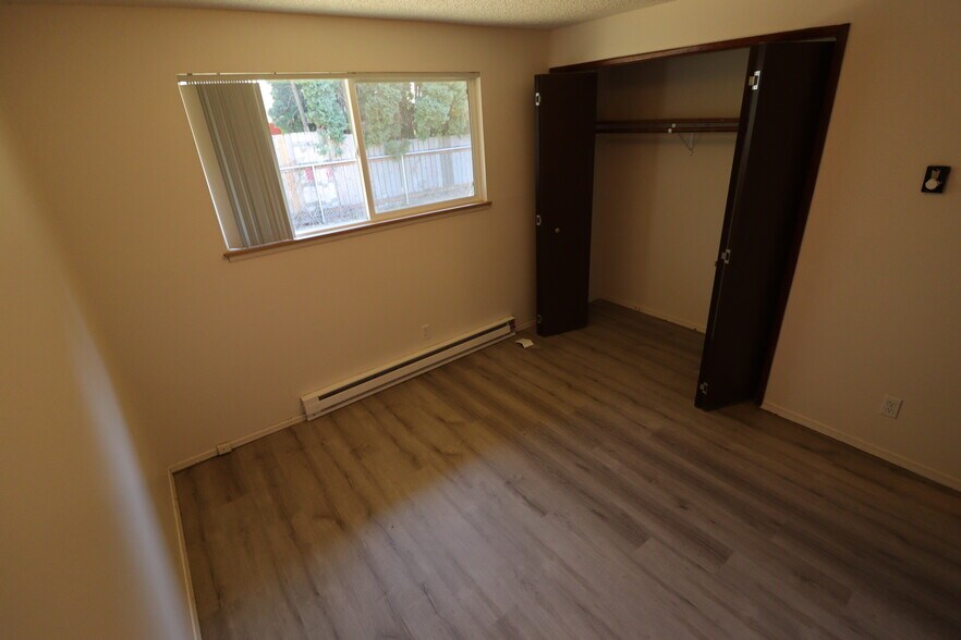 Building Photo - 4732 Cougar Ct SE