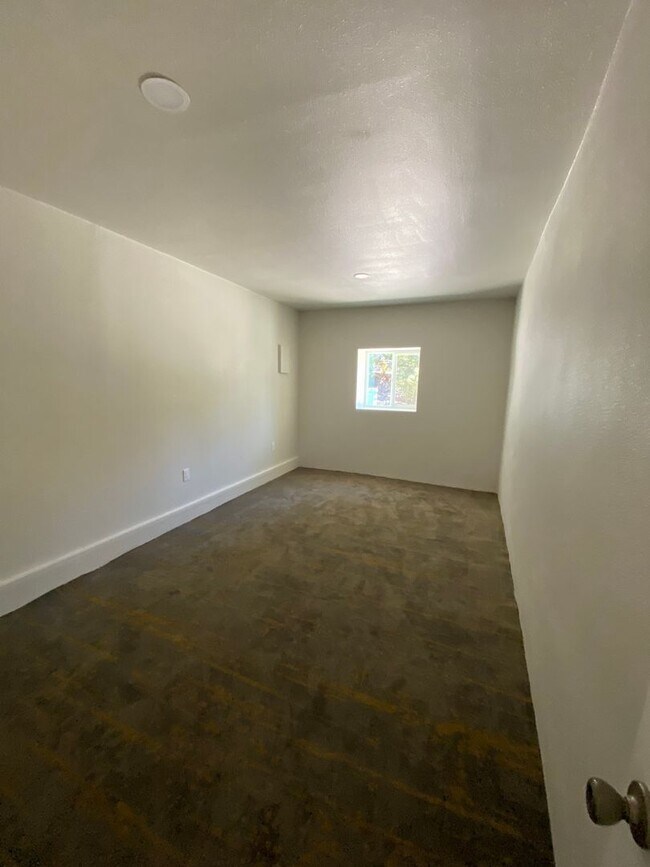 Building Photo - Beautiful upgraded home near Cal Poly and Foothill Blvd!