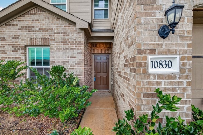 Building Photo - 10830 Jowart Ct