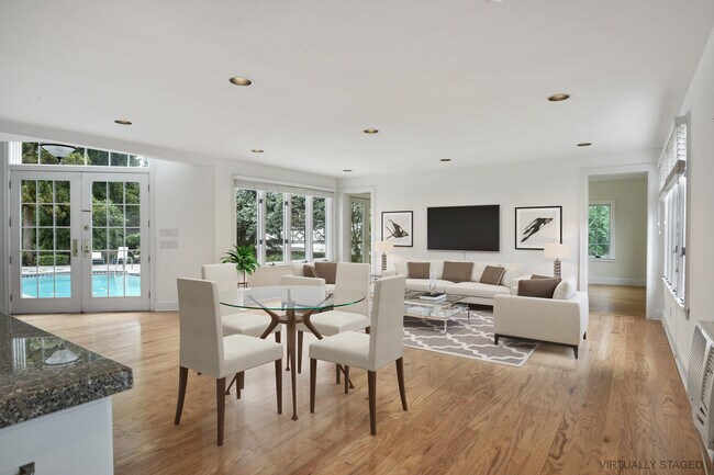 Building Photo - 430 Orienta Ave