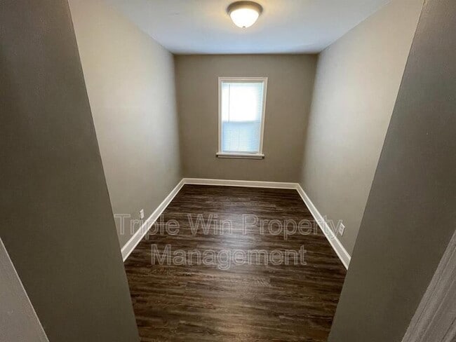 Building Photo - 1629 Talisman Ln