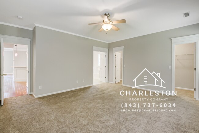 Building Photo - 6040 Fieldstone Cir