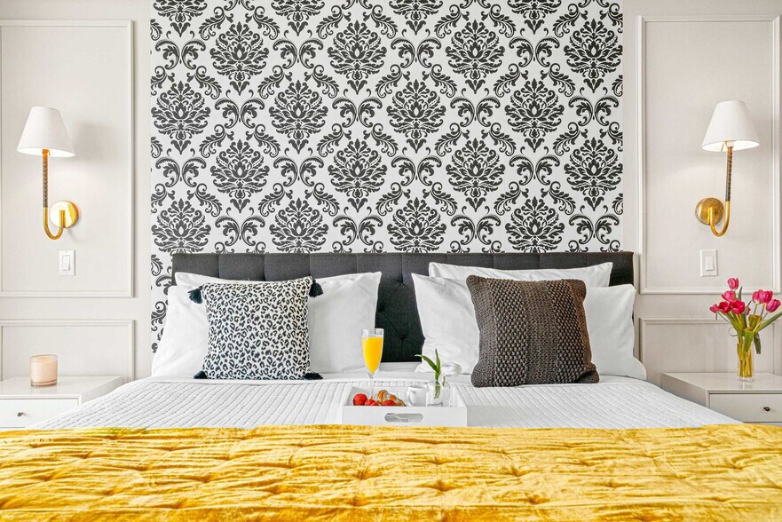 Building Photo - 2889 McFarlane Rd