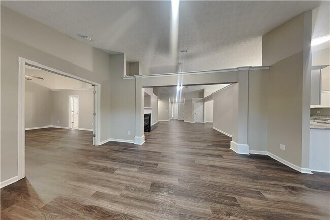 Building Photo - 1446 Dunton Green Way