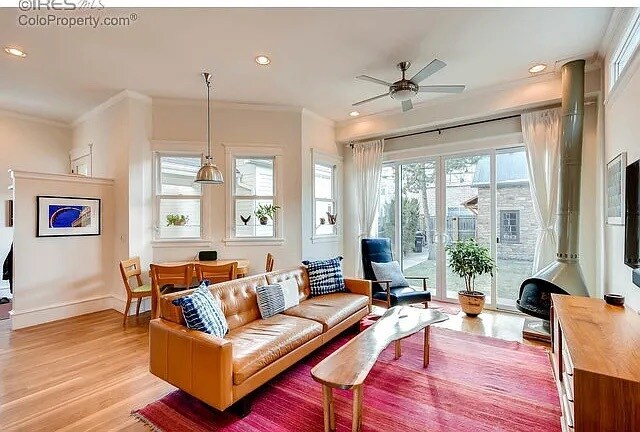 Primary Photo - 1618 Spruce St