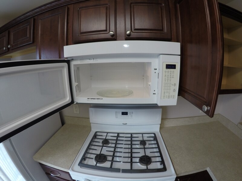 Building Photo - 2123 Quail Hollow Dr