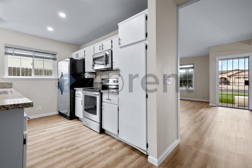 Building Photo - 208 Richard Pl