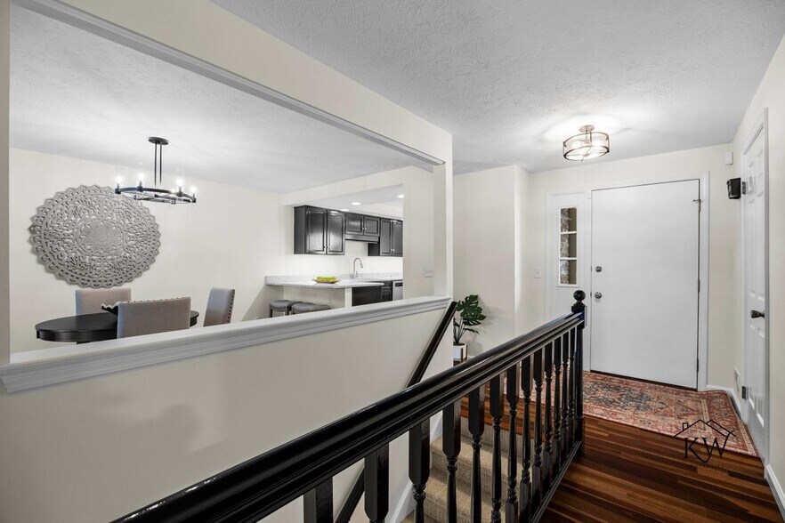 Building Photo - 46 Creek Ridge