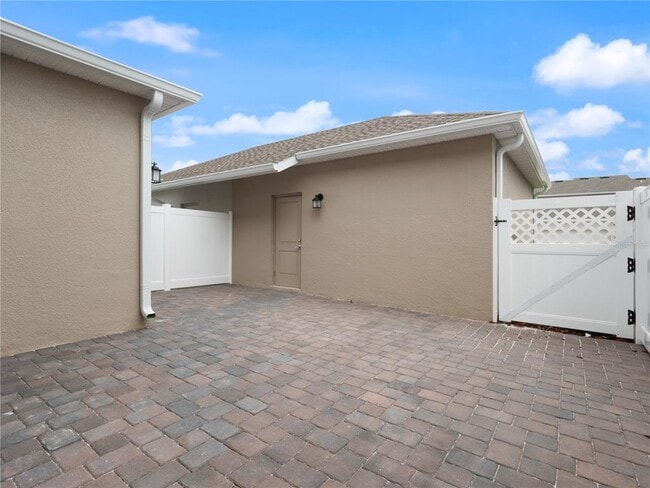 Building Photo - 15797 Water Spring Blvd