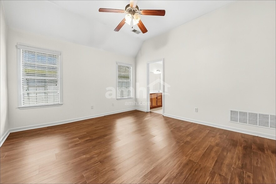 Building Photo - 1679 Farkleberry Dr