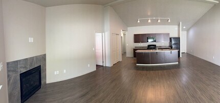 Building Photo - 1619