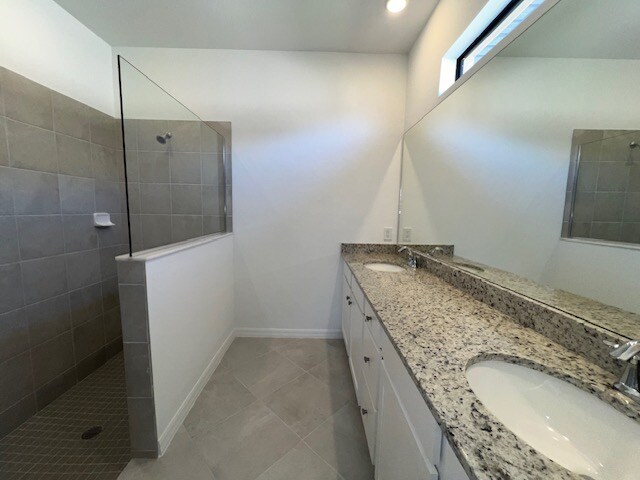 Building Photo - 14984 Palamos Cir