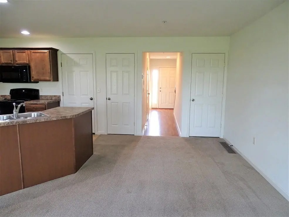 Building Photo - 185 Linda Sue Ln