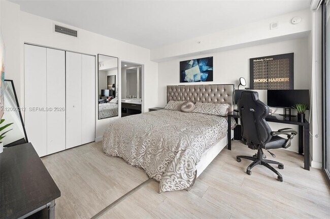 Building Photo - 45 SW 9th St