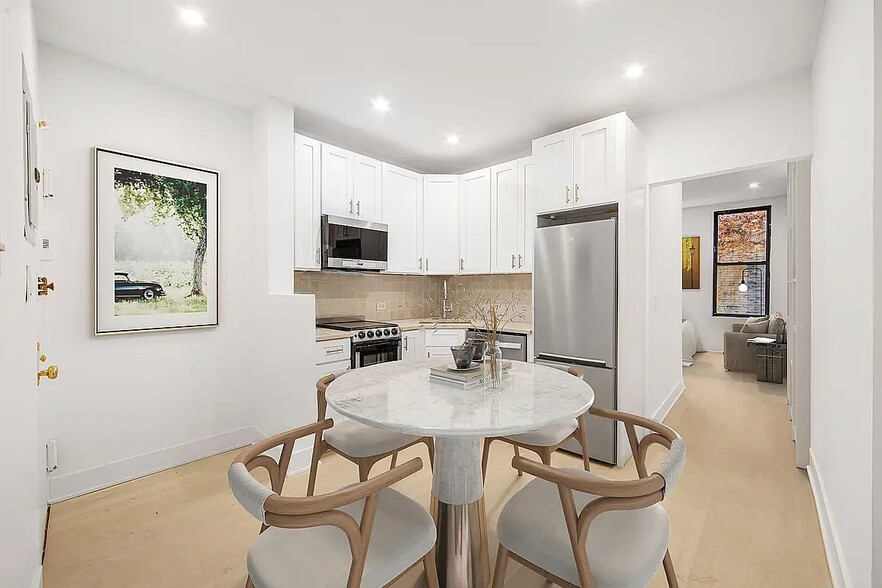 Building Photo - 51 W 8th St