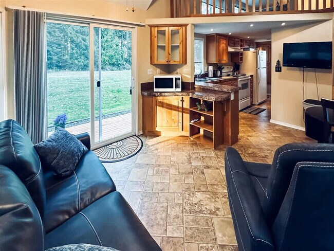 Building Photo - 218 Ironwood Dr