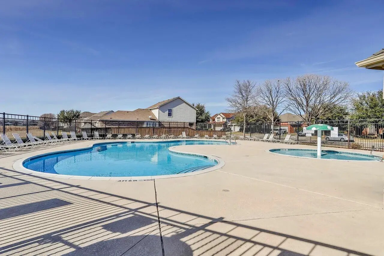 Building Photo - 11445 Dorado Vista Trl