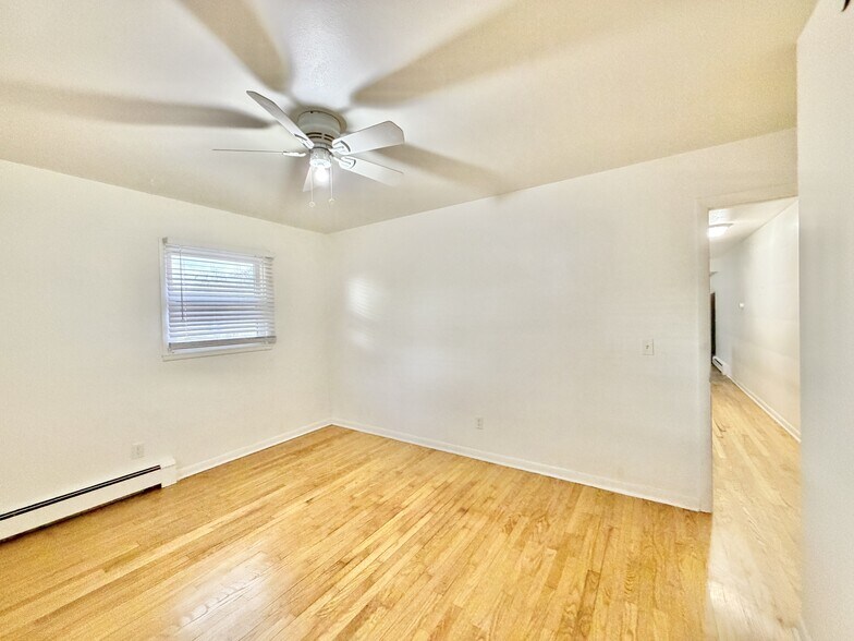 Building Photo - 290 Orchard Dr