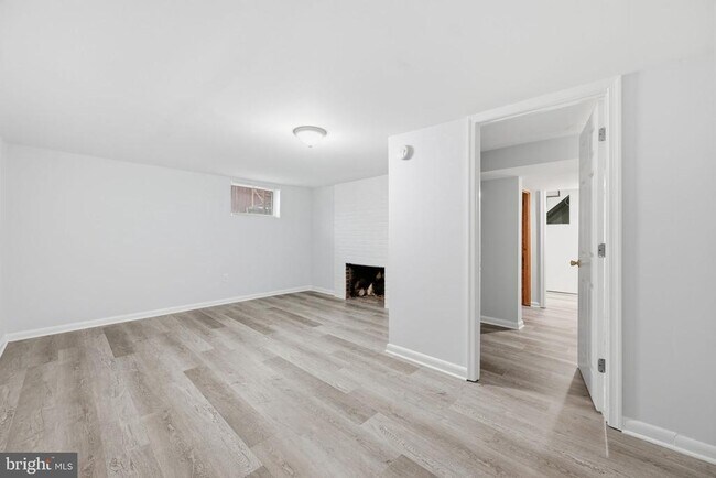 Building Photo - 3908 Braddock Rd