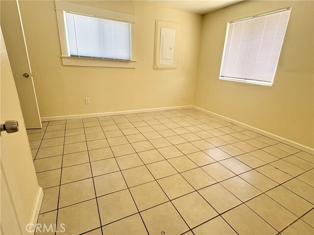 Building Photo - 1360 Poplar St