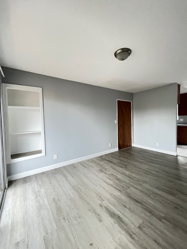 Building Photo - 322 Laveta Terrace