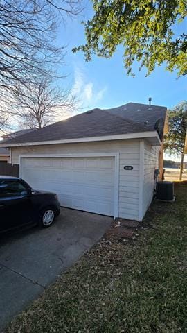 Building Photo - 18064 Kelly Blvd