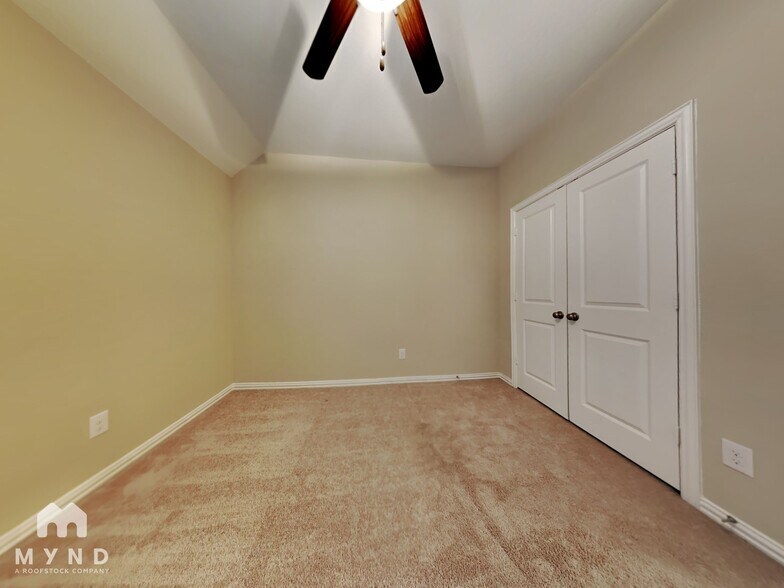Building Photo - 2925 Fox Ledge Ct