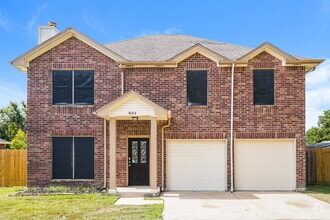 Building Photo - 801 Wisdom Dr