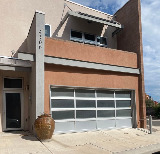 Primary Photo - Contemporary 2 Bedroom, 2.5 Bath townhouse...