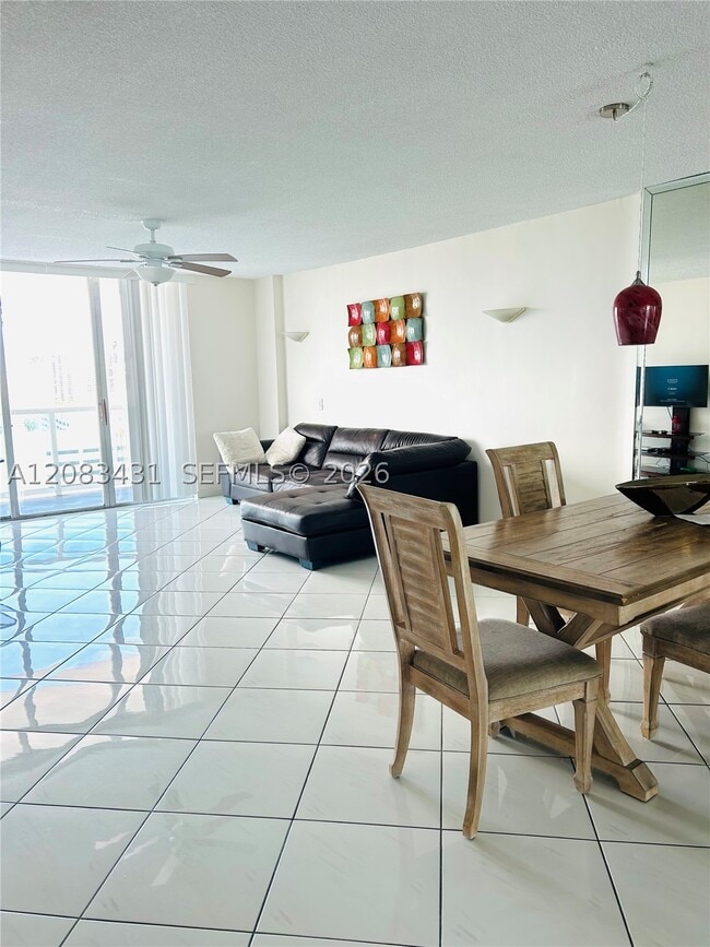 Building Photo - 3800 S Ocean Dr