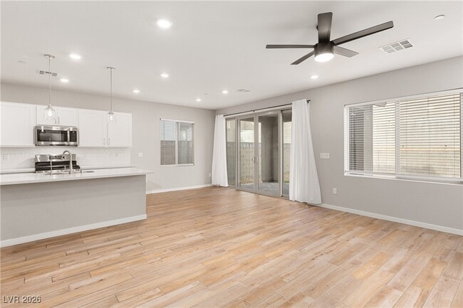 Building Photo - 2383 Ridgeline Wash St