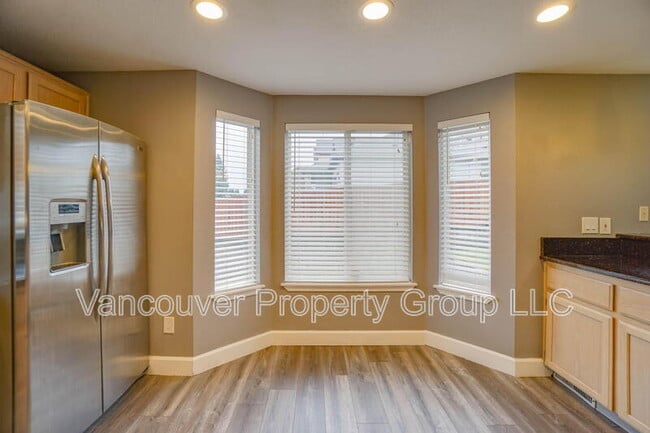 Building Photo - 5606 NE 48th Ave