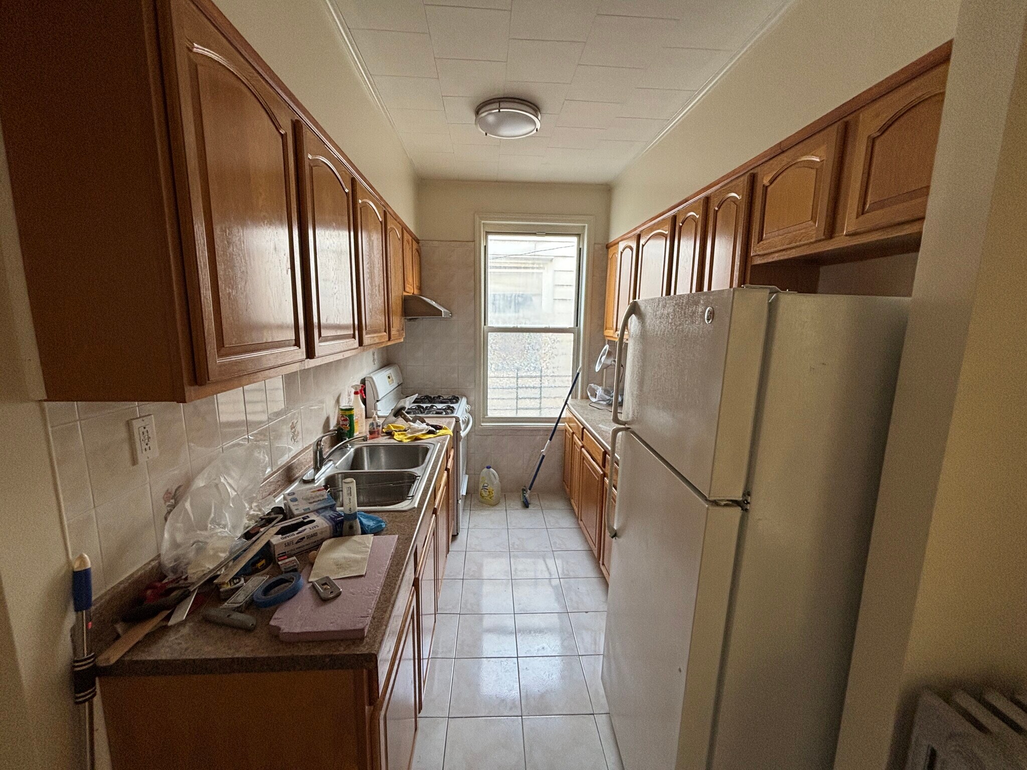 Kitchen - 2333 E 24th St