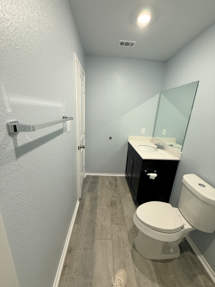 Building Photo - 451 Marty Allen Loop