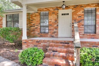 Building Photo - 292 Murray Dr