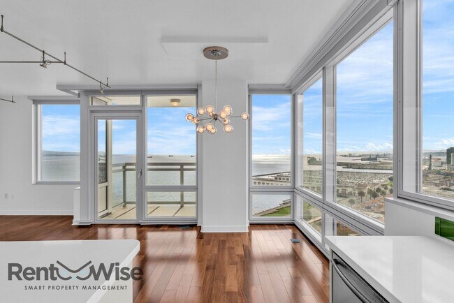 Building Photo - 501 Beale St