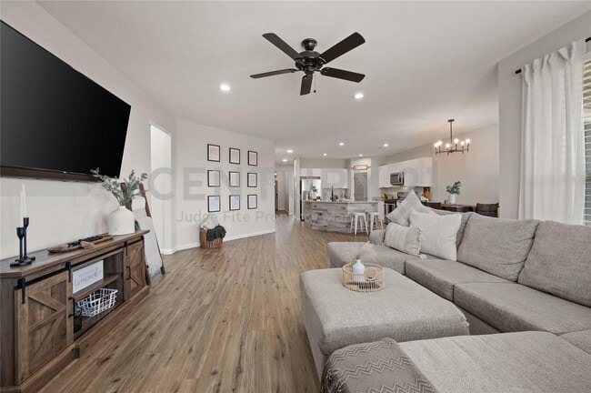 Building Photo - Well Maintained 4/2/2 in Great North Fort ...