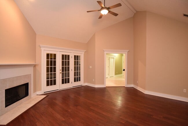 Building Photo - Single Family Home in Richmond Hill 4BR/3Bath